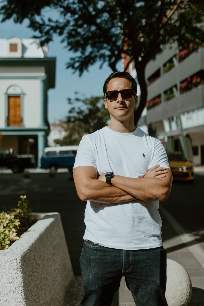 Retrato de Alejandro Varas Hinojosa, fundador de la plataforma